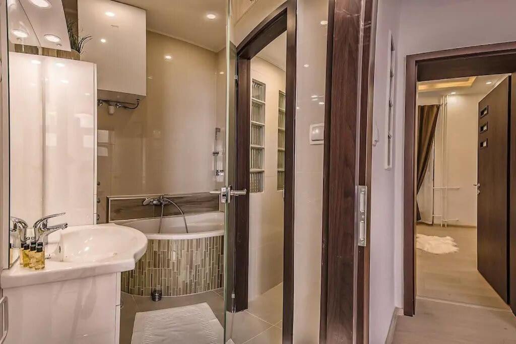 Szechenyi Renovated 2Br At Danube River Будапеща Екстериор снимка